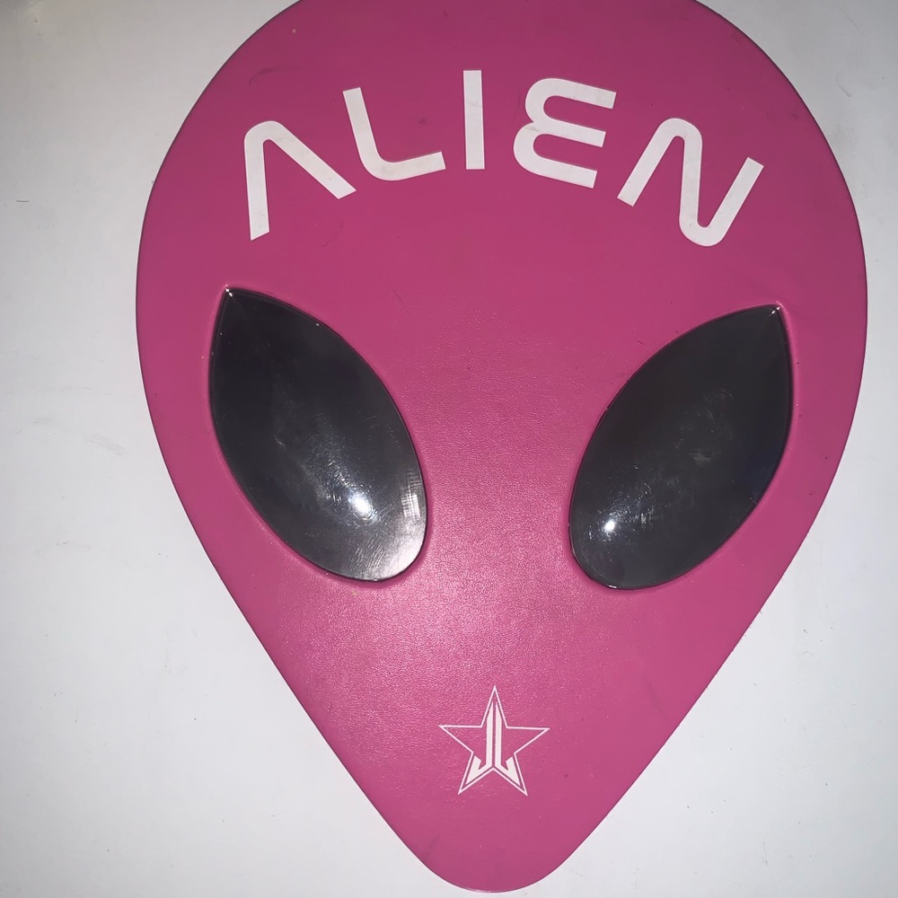 Jeffree Star Cosmetics Alien Palette *discontinued*